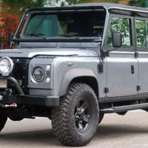 Land Rover Defender 110